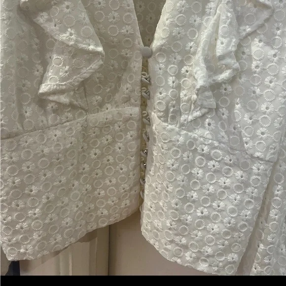 Bardot white beautiful blouse size AU 8 - Picture 4 of 6